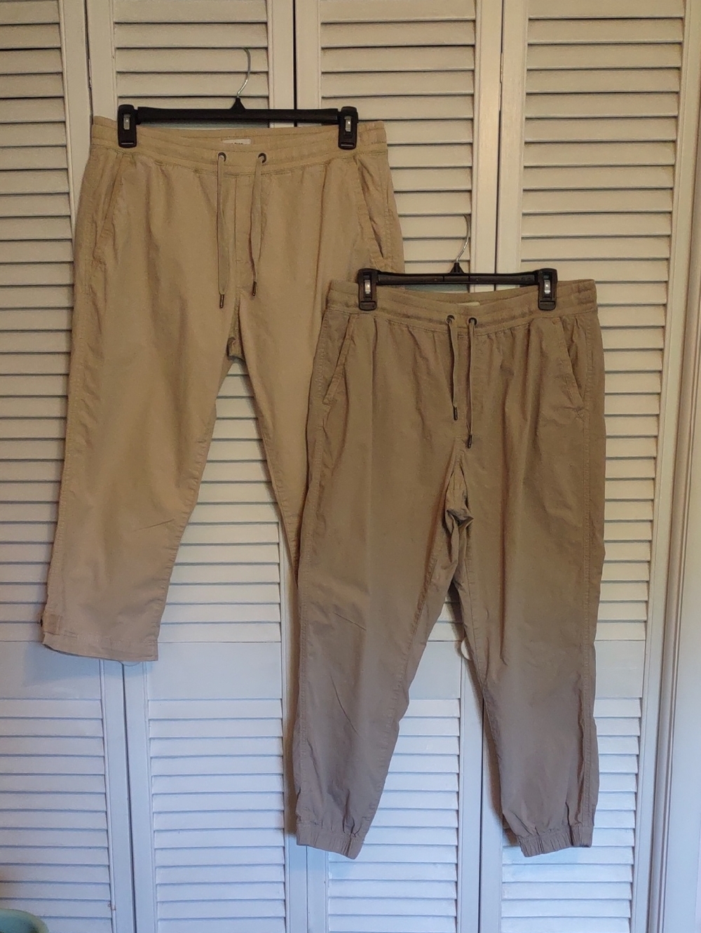 Lot Of 2 Pairs L.L. Bean Ripstop Pull-on Capri and Jogger Pants Slim-leg Khaki M
